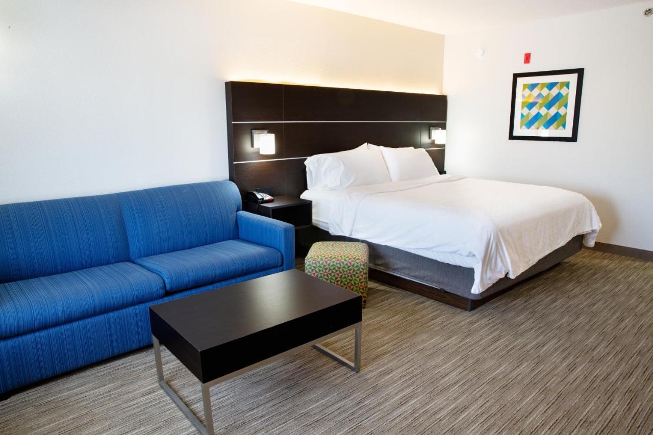 Holiday Inn Express Hotel & Suites Dayton-Huber Heights, An Ihg Hotel Exterior photo