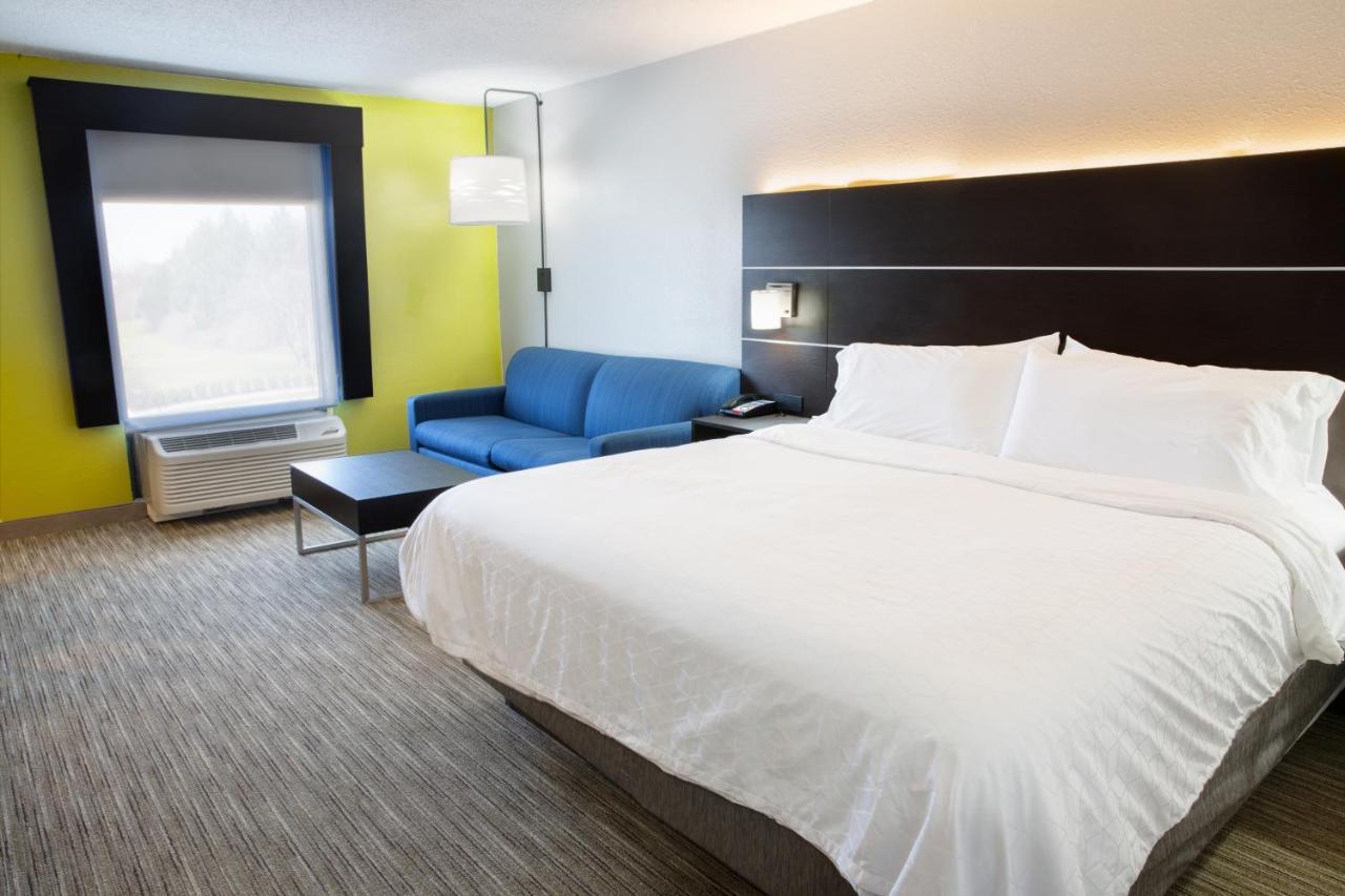 Holiday Inn Express Hotel & Suites Dayton-Huber Heights, An Ihg Hotel Exterior photo