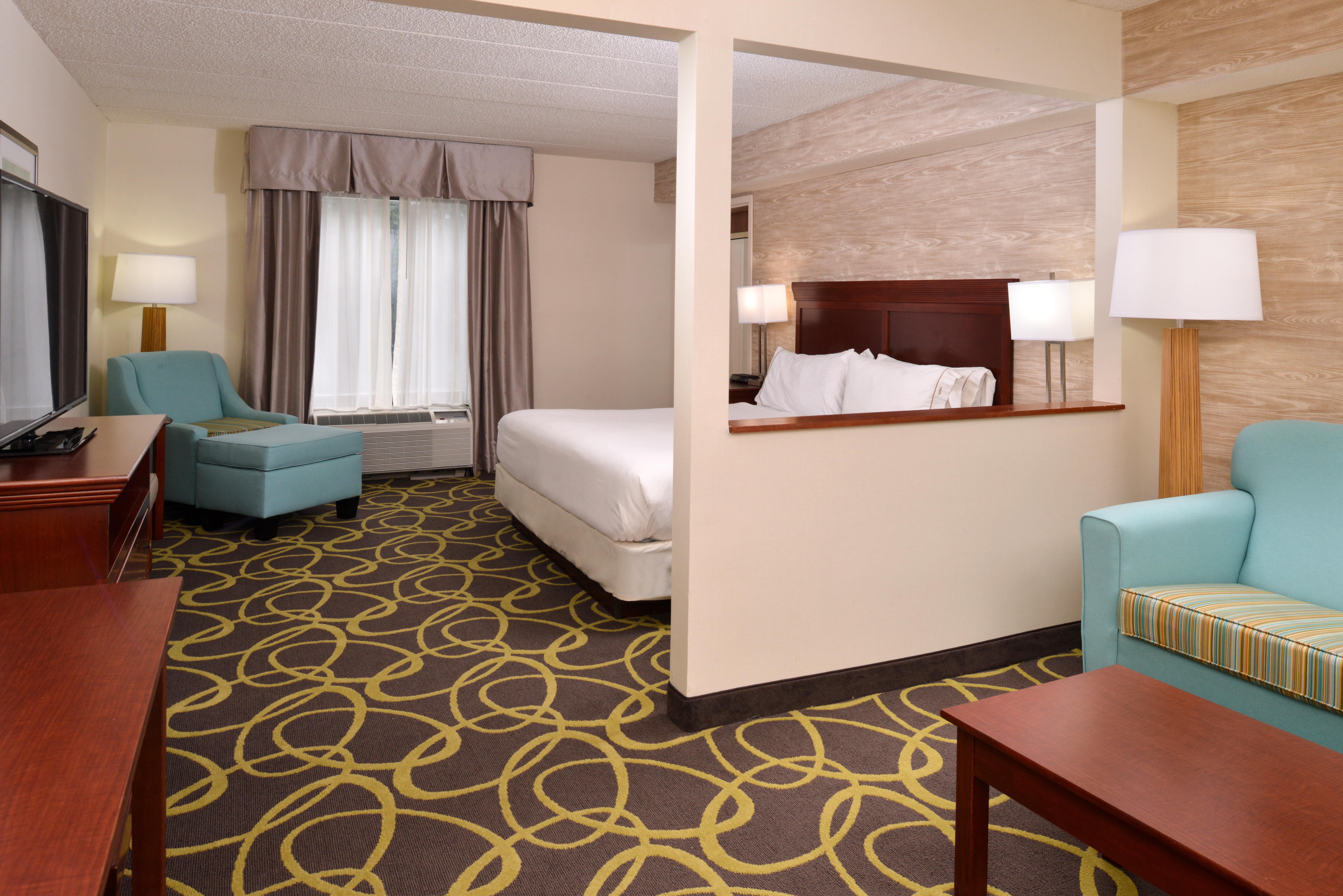 Holiday Inn Express Hotel & Suites Dayton-Huber Heights, An Ihg Hotel Exterior photo