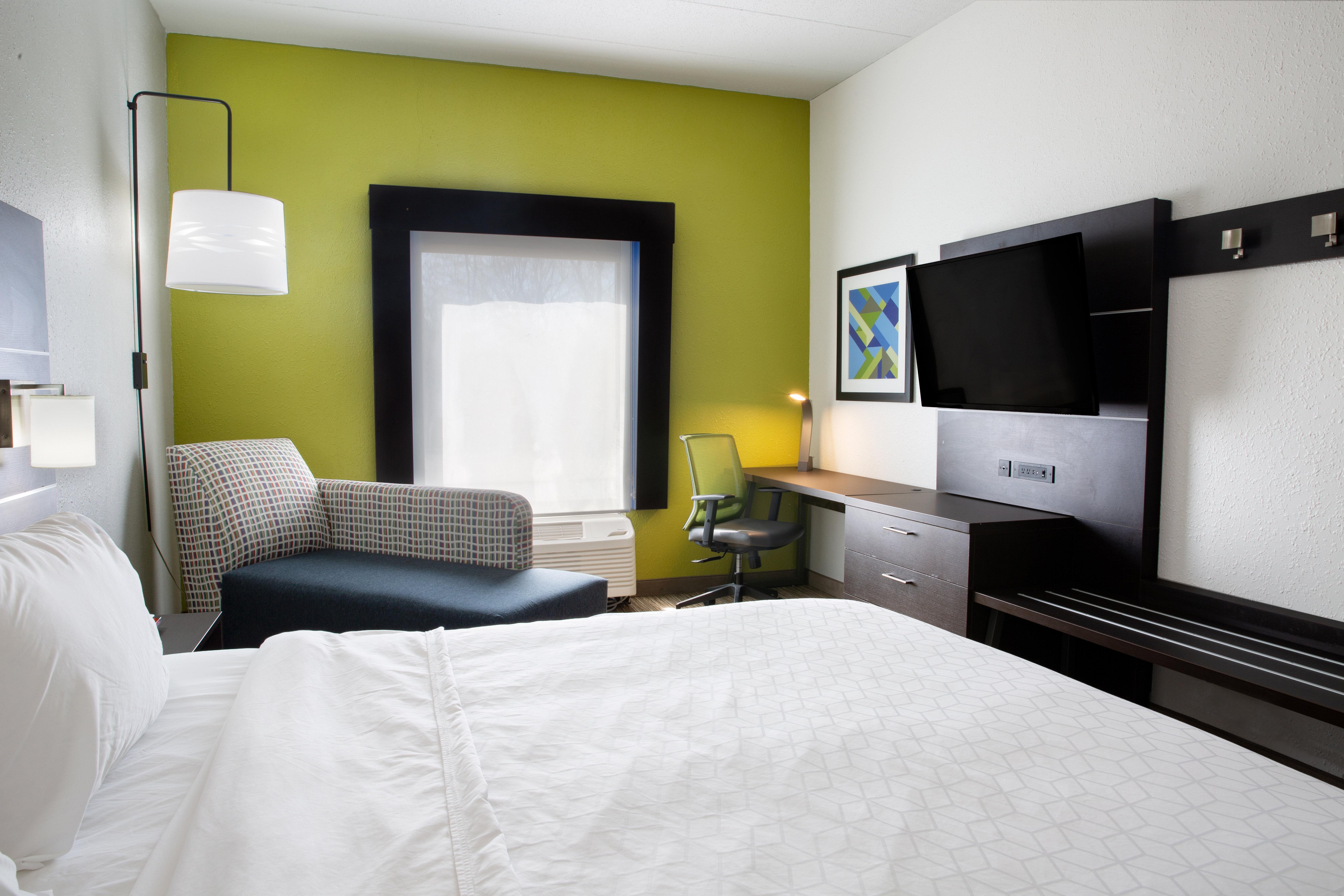 Holiday Inn Express Hotel & Suites Dayton-Huber Heights, An Ihg Hotel Exterior photo